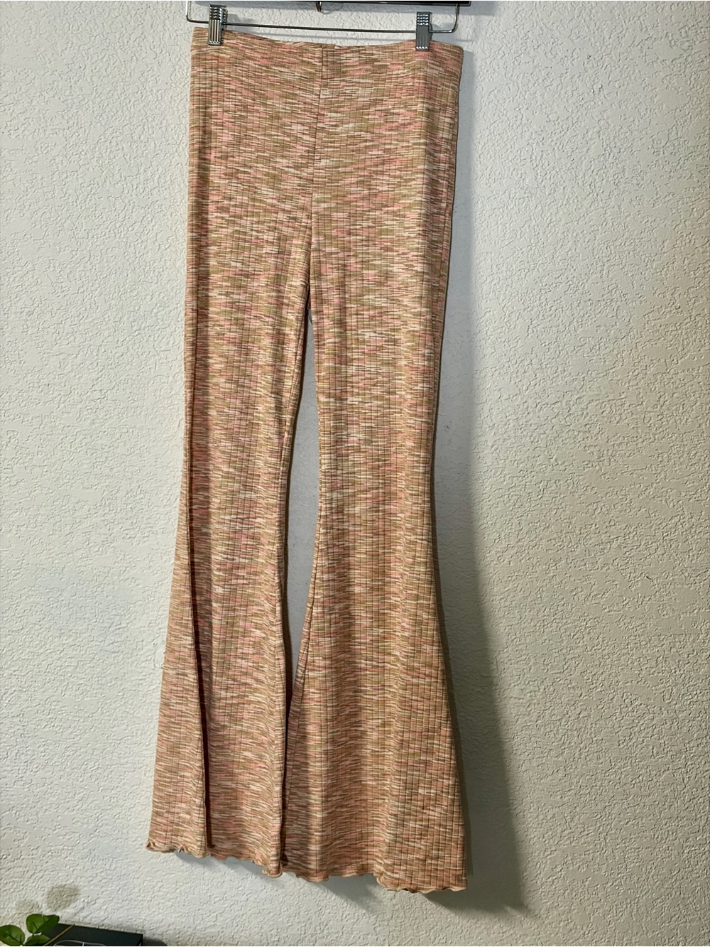 aerie High waisted Ribbed Flare Casual Pants Marled knit finish peach